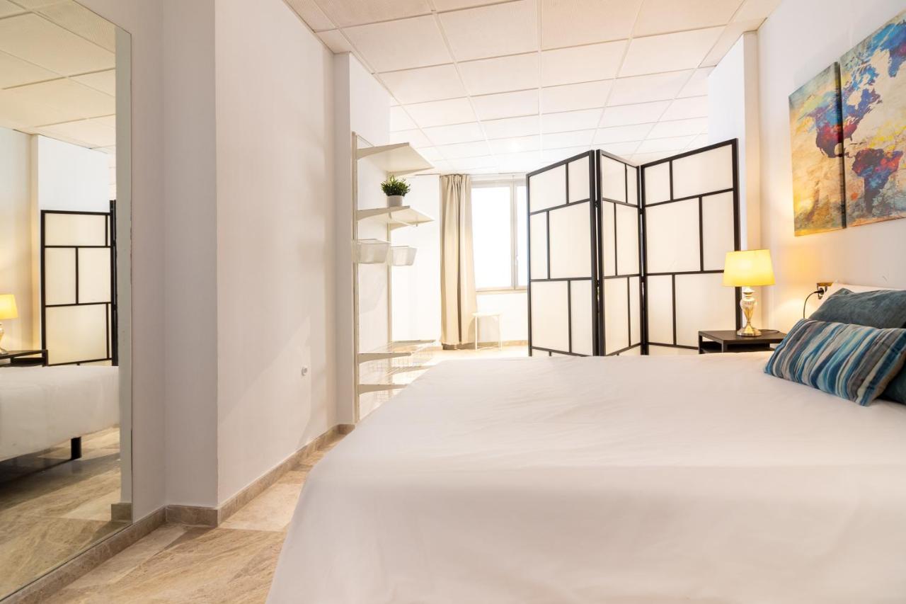 Saenz Gallery By Bossh! * Malaga